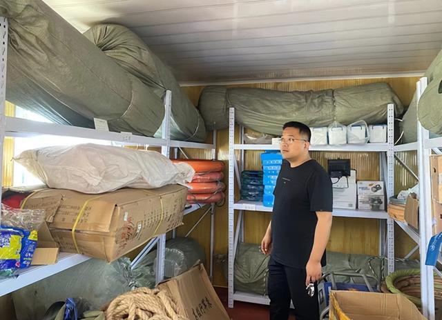 防汛物資|應急救災裝備|消防滅火裝備|水域救援裝備|消防救援裝備|多年應急裝備經(jīng)驗打造行業(yè)品牌！