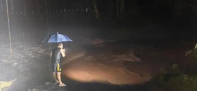 張家界:汛情就是命令 ,擔(dān)當(dāng)防汛責(zé)任